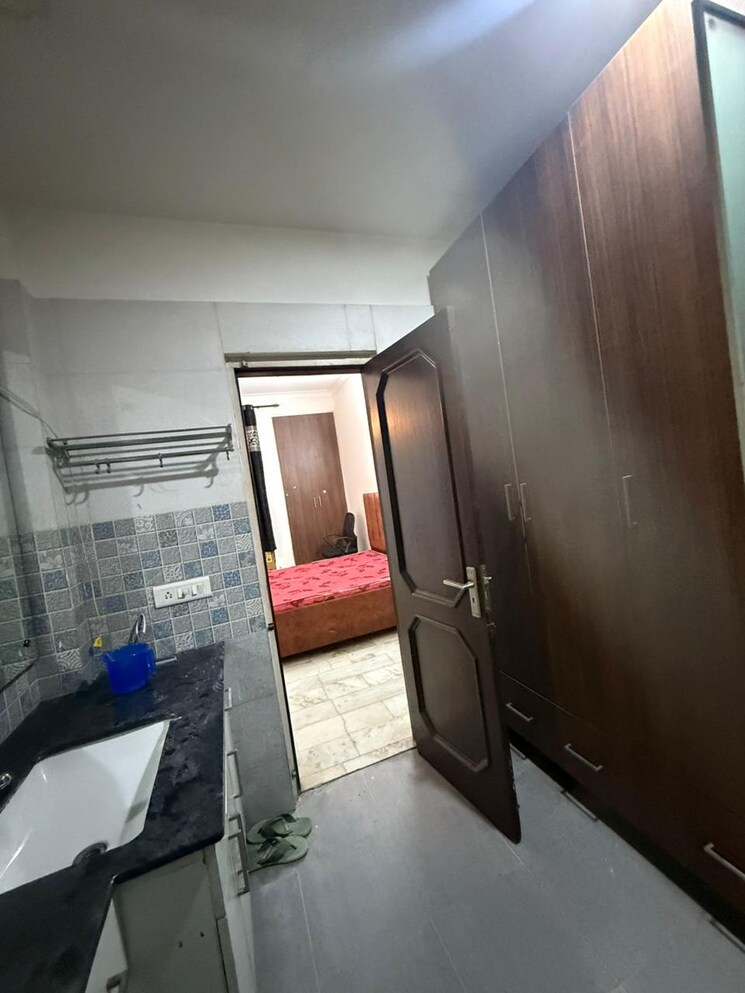 Master Bedroom, freedom fighters enclave 1 RK 600 Sq.Ft. Builder Floor In Freedom Fighters Enclave Delhi 9292151