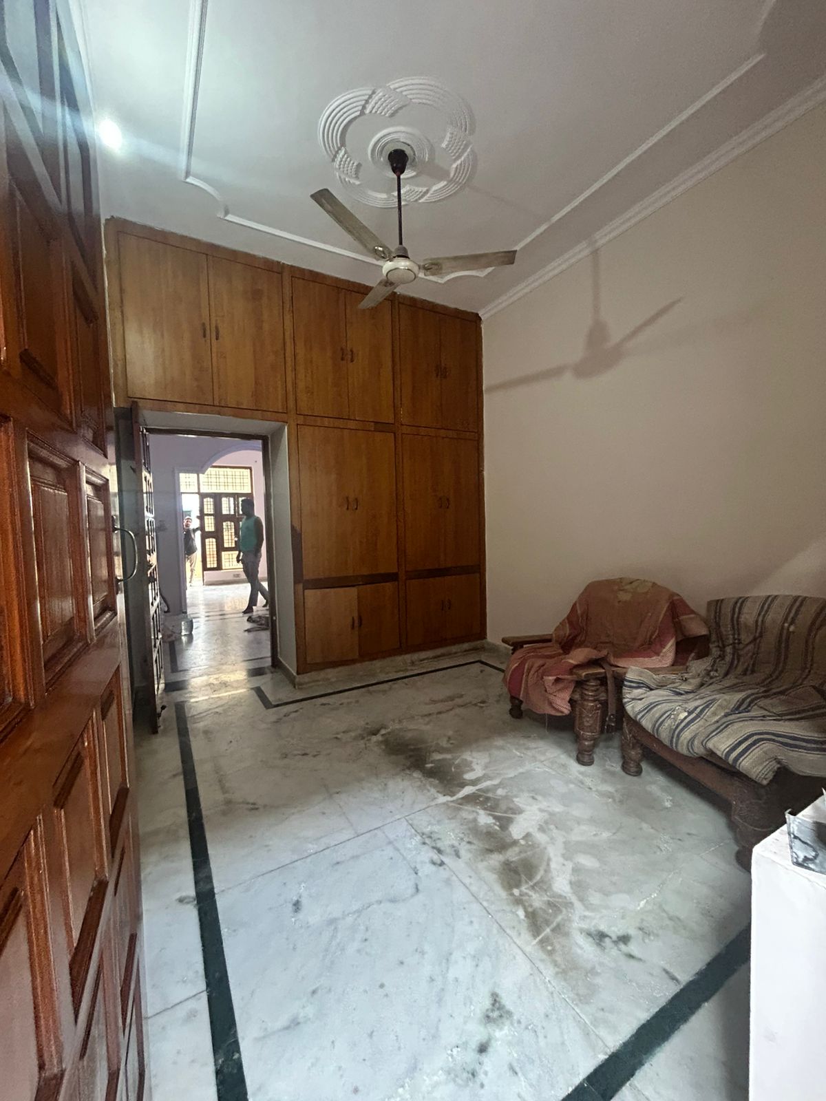 1.5 BHK + Pooja Room 990 Sq.Ft. Builder Floor in White Pearl Residency