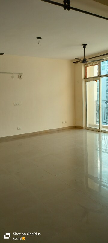 Room in 2 BHK Apartment at Kiara Residency, Sushant Golf City – for Rent