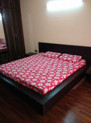 Bedroom in 2 BHK Apartment at Piyush Heights, Sector 89 – for Rent