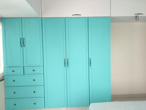 Furnished Amenities in 2 BHK Apartment at Sai Siddhi Tower, Ghatkopar East – for Rent