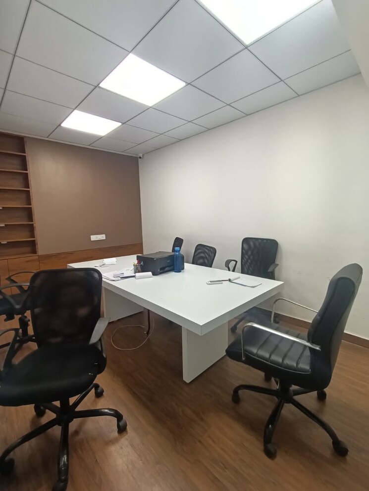 Team Area, real-tech-park Commercial Office Space 2600 Sq.Ft. In Vashi Sector 30a Navi Mumbai 9292225