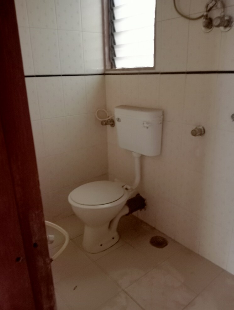 Bathroom, riddhi-garden 1 Bedroom 625 Sq.Ft. Apartment In Malad East Mumbai 9292238