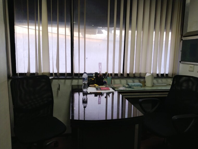 Team Area, tagore park Commercial Office Space 750 Sq.Ft. In Tagore Park Kolkata 9292266