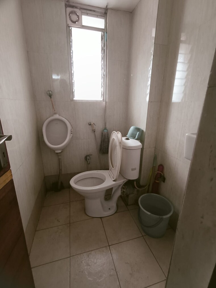 Bathroom, bbd bagh Commercial Office Space 1100 Sq.Ft. In Bbd Bagh Kolkata 9292283