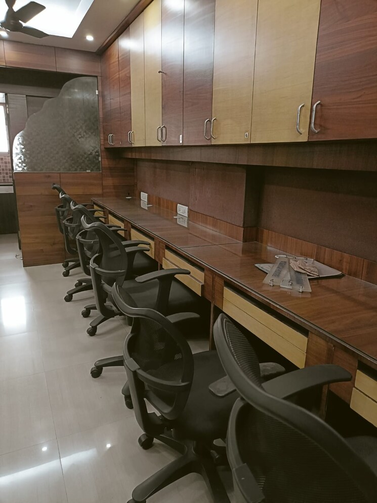 Team Area, bbd bagh Commercial Office Space 1100 Sq.Ft. In Bbd Bagh Kolkata 9292283
