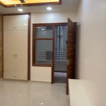 Room in 3 BHK Builder Floor at RPS Palm Drive, Khedi Road – for Rent