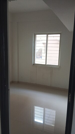 Room in 1 BHK Apartment at Pacifica Aavaas, Changodar – for Rent