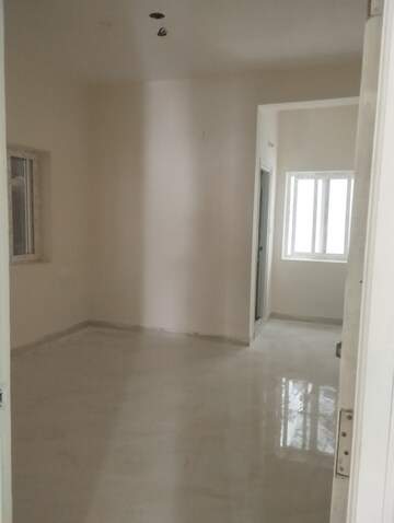 Room in 3 BHK Apartment at Manikonda – for Sale
