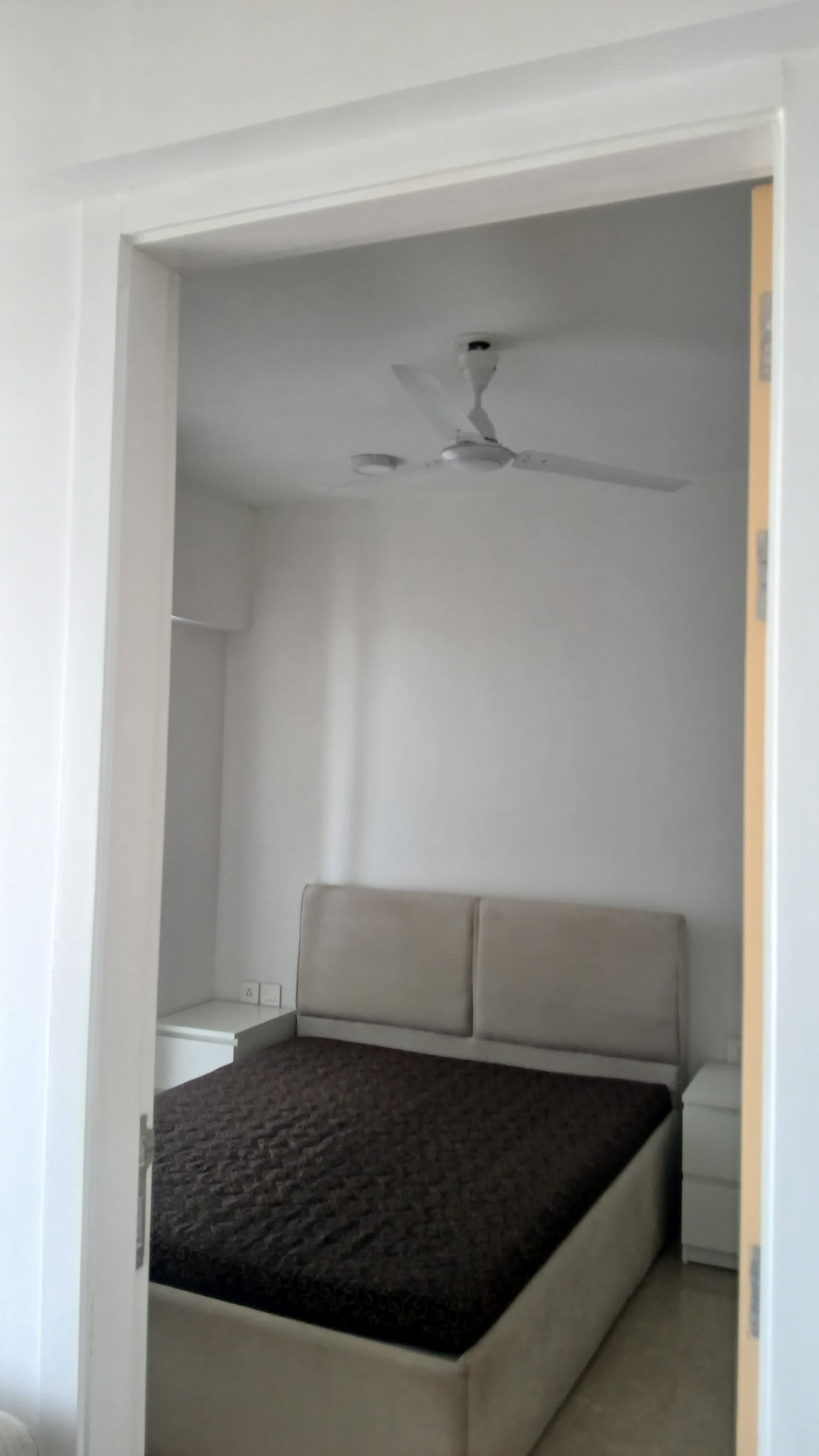 1 BHK Apartment For Rent in Lodha New Cuffe Parade