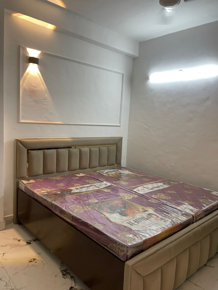 Bedroom, freedom fighters enclave 1 Bedroom 700 Sq.Ft. Apartment In Freedom Fighters Enclave Delhi 9292342