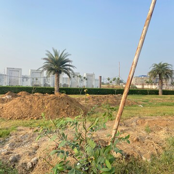  Plot For Sale in 3B Estate 95, Sector 95