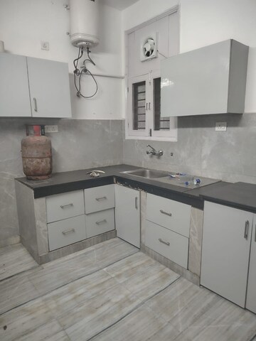 Kitchen in 3 BHK Builder Floor at Green Park – for Rent