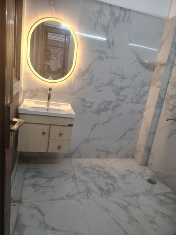 Bathroom in 3 BHK Builder Floor at Green Park – for Rent