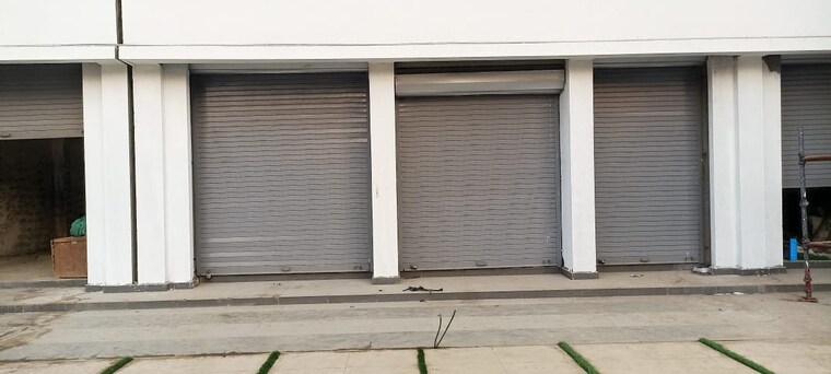 Exterior View, kalyan west Commercial Showroom 3500 Sq.Ft. In Kalyan West Thane 9292368