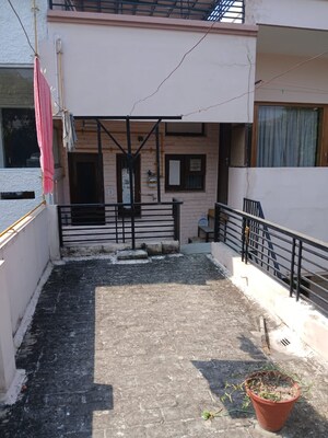  3 BHK Builder Floor at Sector 38 – for Rent