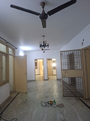  4 BHK Independent House at Sector 48 – for Rent