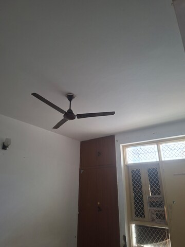  4 BHK Independent House at Sector 48 – for Rent