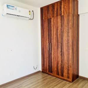 Room in 3 BHK Apartment at Godrej Icon, Sector 88a – for Rent