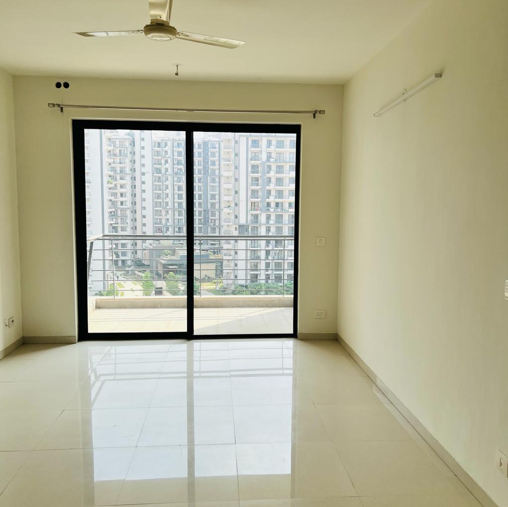 3 BHK + Pooja Room Apartment For Rent in Godrej Icon
