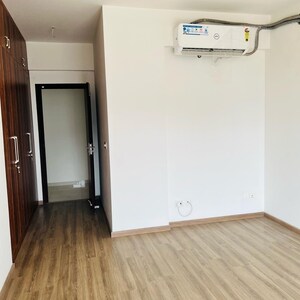 Room in 3 BHK Apartment at Godrej Icon, Sector 88a – for Rent