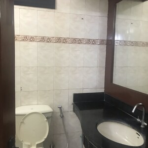 Attached Bathroom in 3 BHK Builder Floor at Lajpat Nagar Iii – for Rent