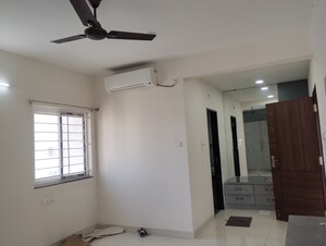 Room in 2.5 BHK Villa at Aparna Sarovar Zicon, Nallagandla – for Rent