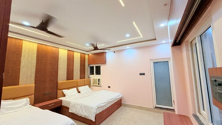 Room, malad east Pg For Girls In Malad East 9292393