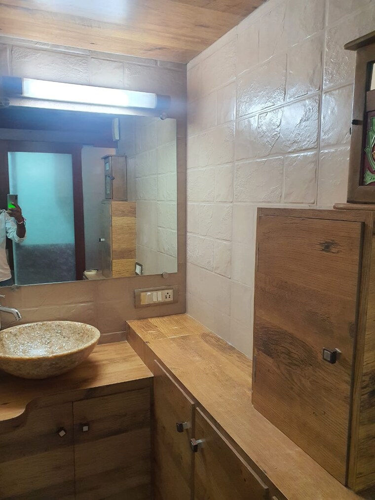 Bathroom, goregaon east Pg For Boys & Girls In Goregaon East 9292407