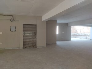 Room in  Industrial Plot at Sector 63 – for Rent