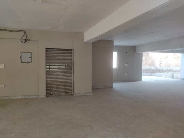 Room, sector 63 Commercial Industrial Plot 6000 Sq.Ft. In Sector 63 Noida 9292444