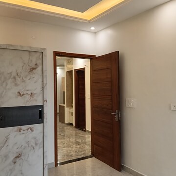 Room in 3 BHK Builder Floor at Gms Road – for Sale