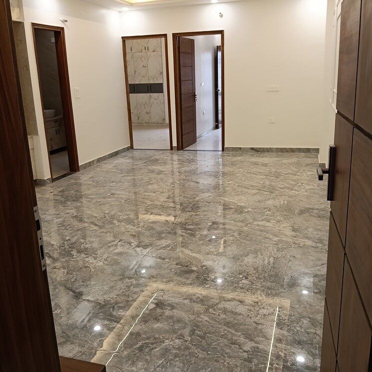 Room, gms road 3 Bedroom 1800 Sq.Ft. Builder Floor In Gms Road Dehradun 9292478