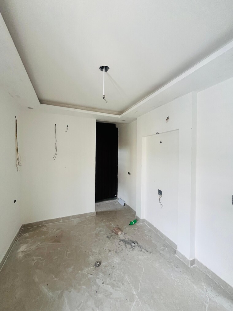 Room, panditwari 3 Bedroom 132 Sq.Yd. Independent House In Panditwari Dehradun 9292558