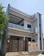 3 BHK + Pooja Room 2500 Sq.Ft. Builder Floor in Sector 8