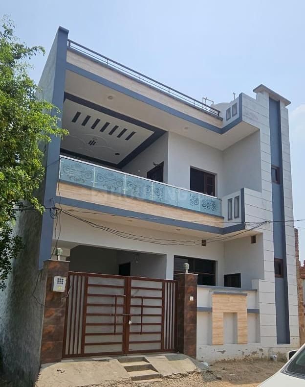 3 BHK + Pooja Room Builder Floor For Rent in Sector 8