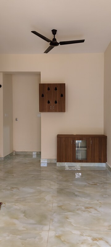 2 BHK Builder Floor For Rent in Halasuru