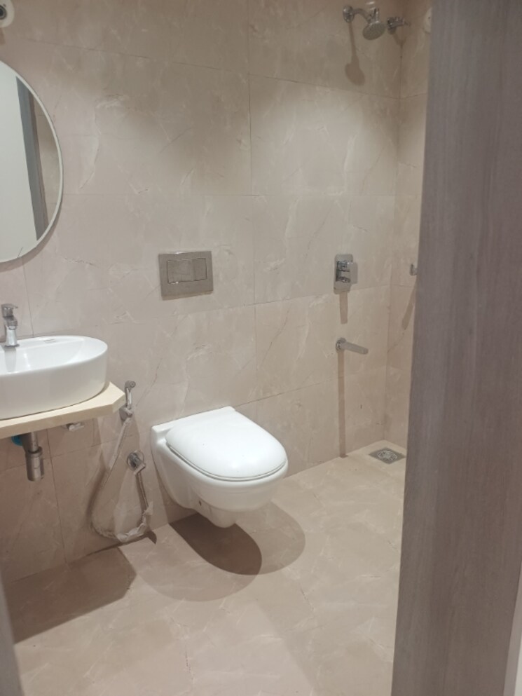 Bathroom, dahisar east 2 Bedroom 647 Sq.Ft. Apartment In Dahisar East Mumbai 9292659