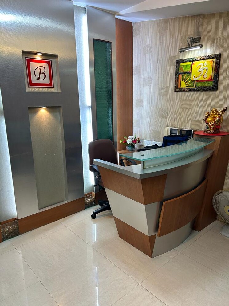 undefined, park street Commercial Office Space 3000 Sq.Ft. In Park Street Kolkata 9292632