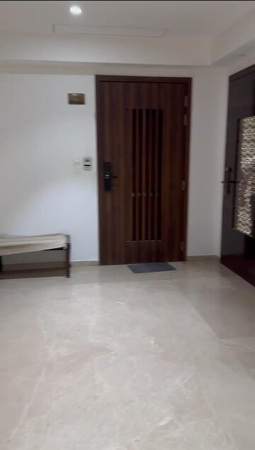 Room in 2 BHK Apartment at Transcon Triumph Tower, Andheri West – for Sale