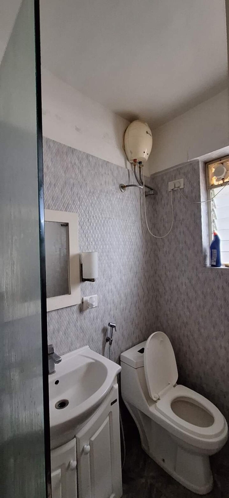 Bathroom, konark-krish 2 Bedroom 900 Sq.Ft. Apartment In Mundhwa Pune 9292687