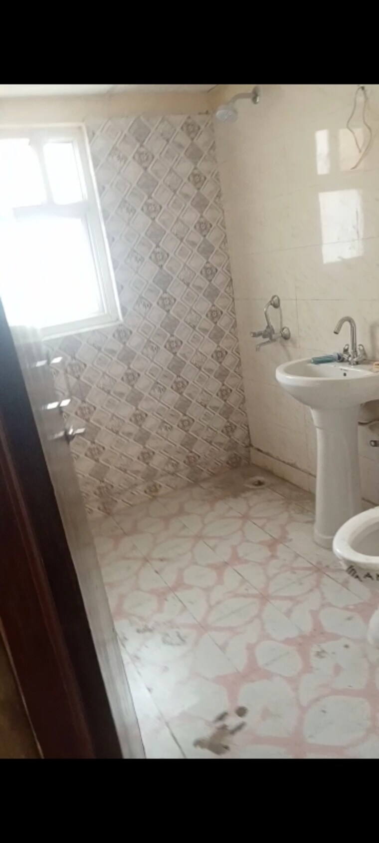 Bathroom, eureka-diya-green-city 2.5 Bedroom 1110 Sq.Ft. Apartment In Raj Nagar Extension Ghaziabad 9292668