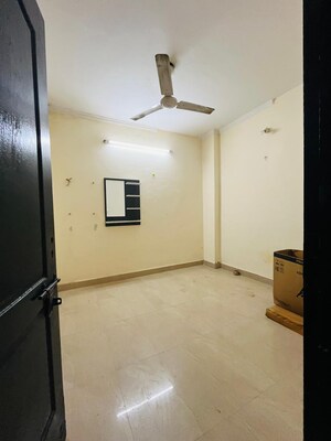 Room in 1 BHK Builder Floor at Saket – for Rent