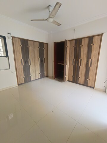 Room in 3 BHK Apartment at STG Marigold Siddheshwar Garden, Dhokali – for Rent