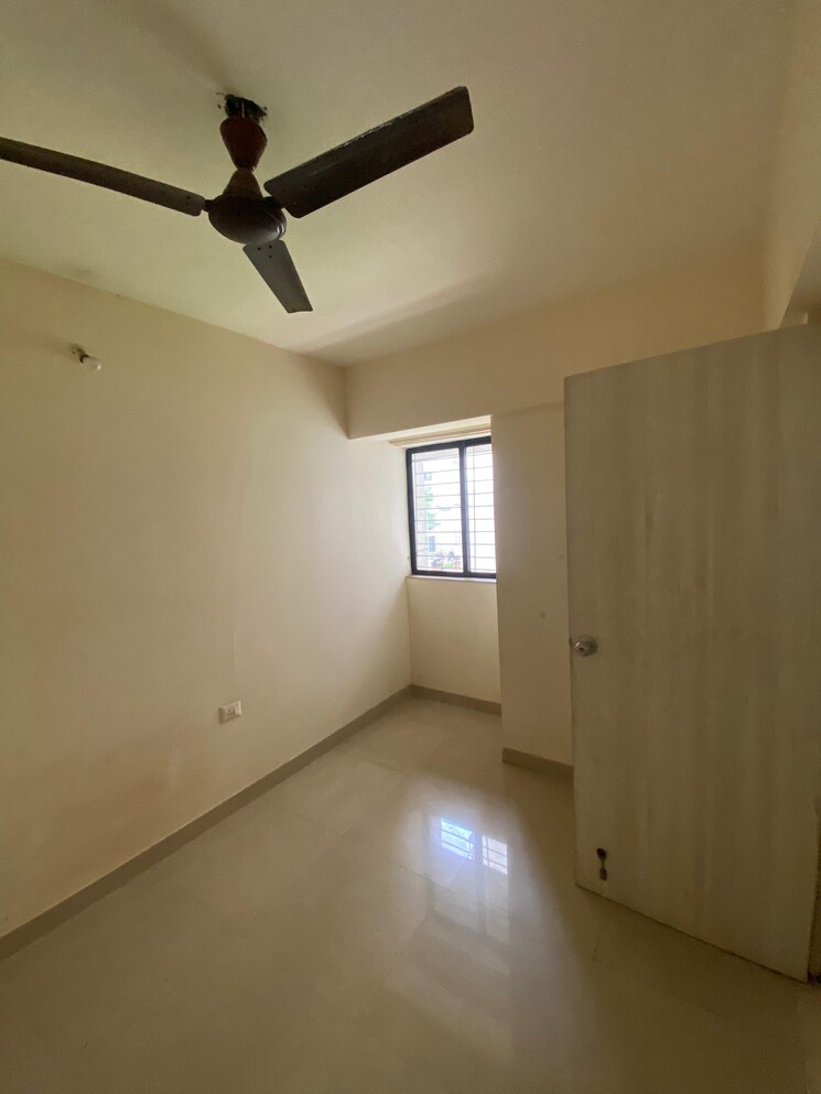 Room, lodha-crown-taloja-quality-homes 1 Bedroom 500 Sq.Ft. Apartment In Dombivli East Thane 9292657