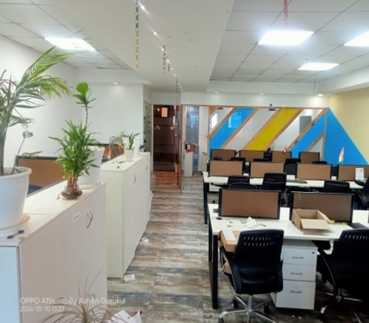 Team Area, sector 62 Commercial Office Space 1500 Sq.Ft. In Sector 62 Noida 9292660