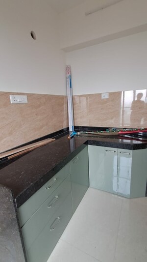 Furnished Amenities in 3 BHK Apartment at Dombivli East – for Rent