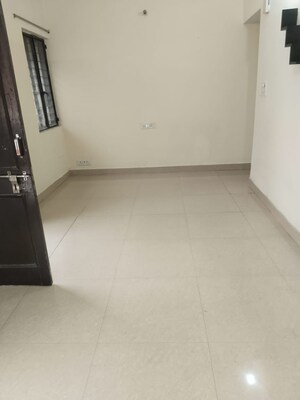 Room in 3 BHK Apartment at Vijayant Enclave, Sector 29 – for Sale