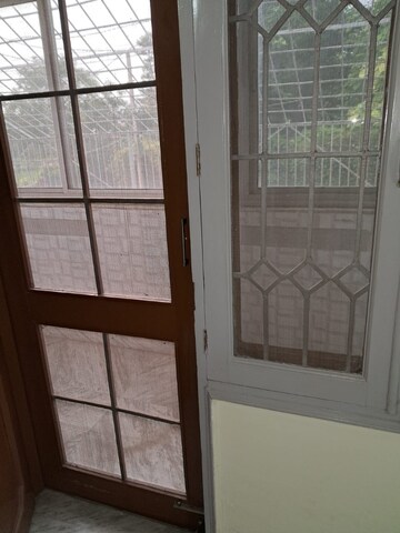Room in 6+ BHK Independent House at Sector 4 – for Sale