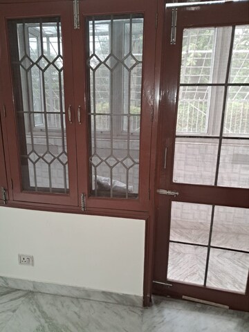 Room in 6+ BHK Independent House at Sector 4 – for Sale